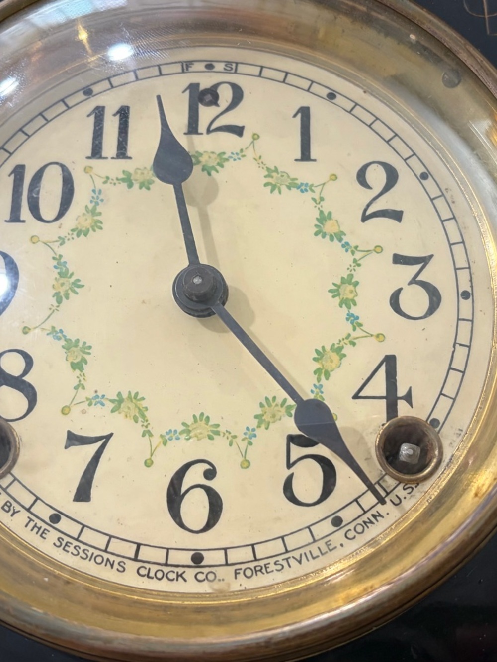 Antique SESSIONS Mantle Clock - SESSIONS Clock Co. FORESTVILLE, CONN.